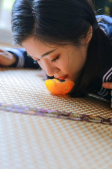 陈思诚把佟丽娅进贡给谁